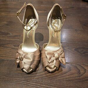 Peep-toe d’orsay pumps with bow - NINA Electra
